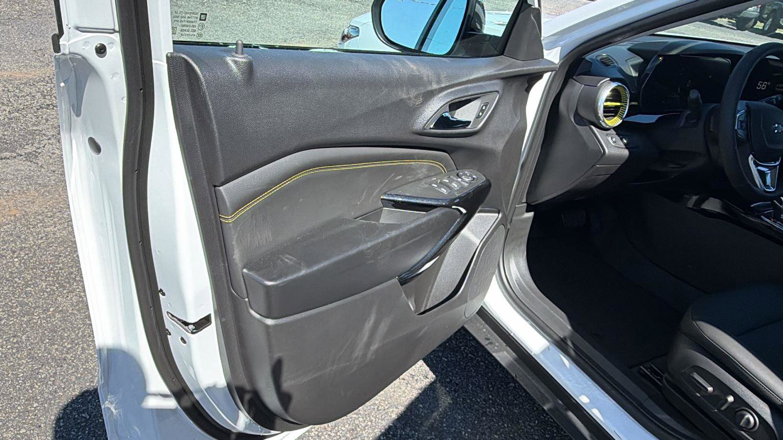 New 2026 Chevrolet Trax ACTIV w/ Driver Confidence Package FWD image 11