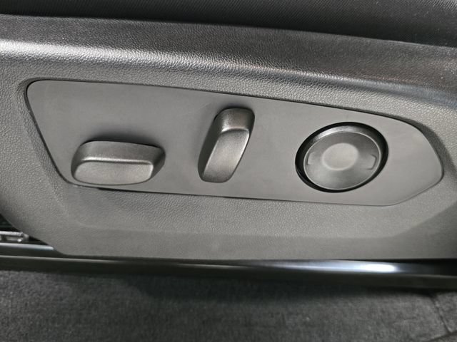 Used 2024 Chevrolet Colorado LT w/ LT Convenience Package II RWD image 26