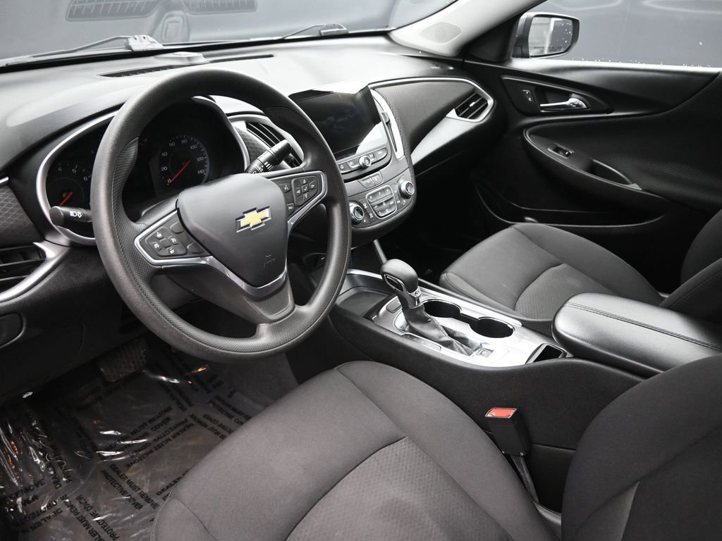 Used 2022 Chevrolet Malibu LT FWD image 23