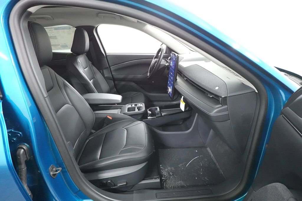 New 2026 Ford Mustang Mach-E Premium AWD/4WD image 32