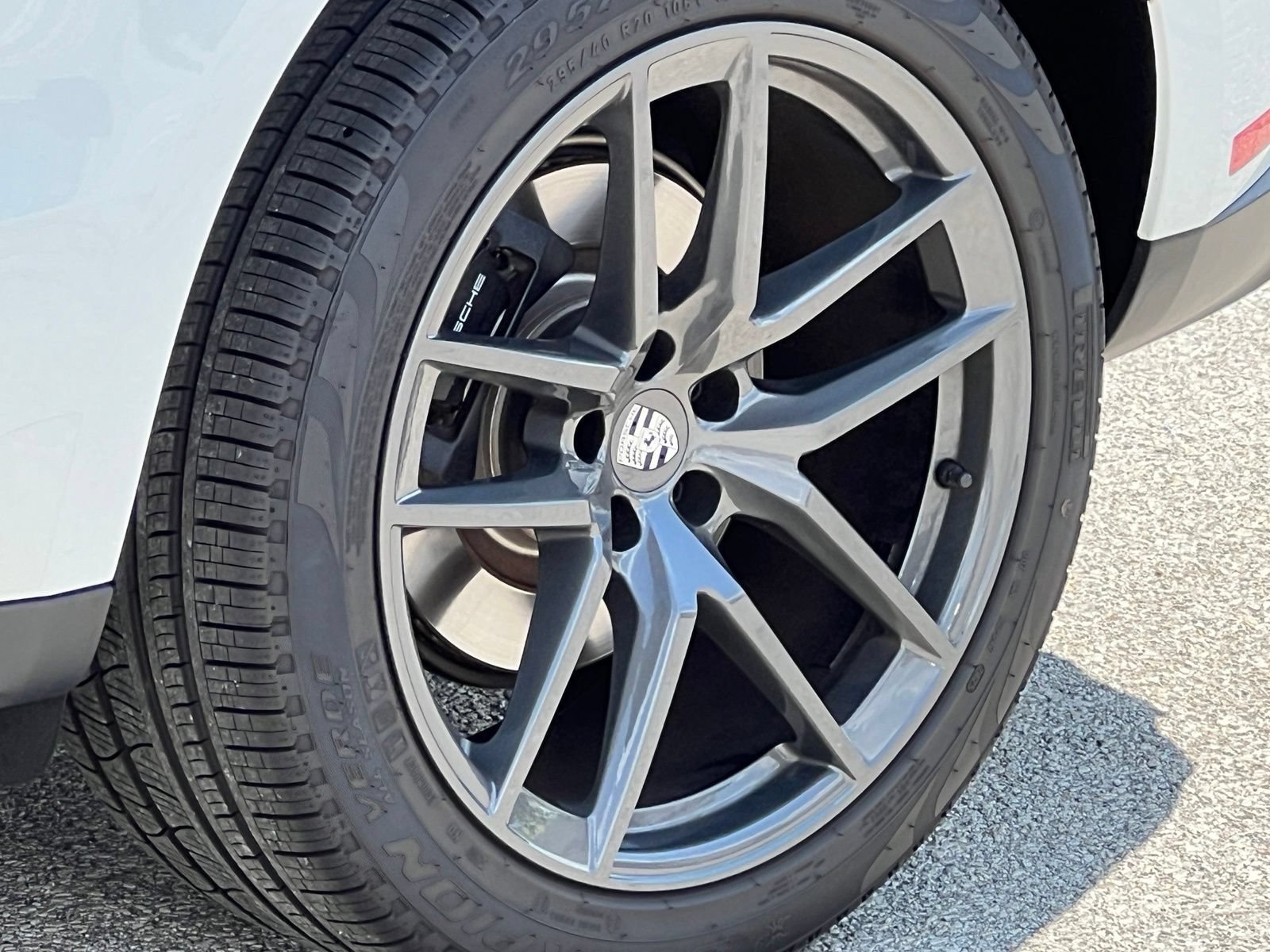 Certified 2026 Porsche Macan Turbo AWD/4WD image 16