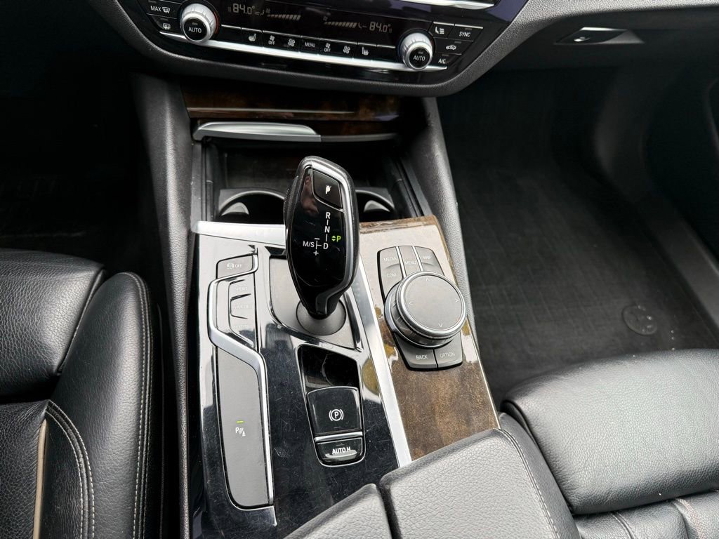 Used 2017 BMW 530i xDrive image 17