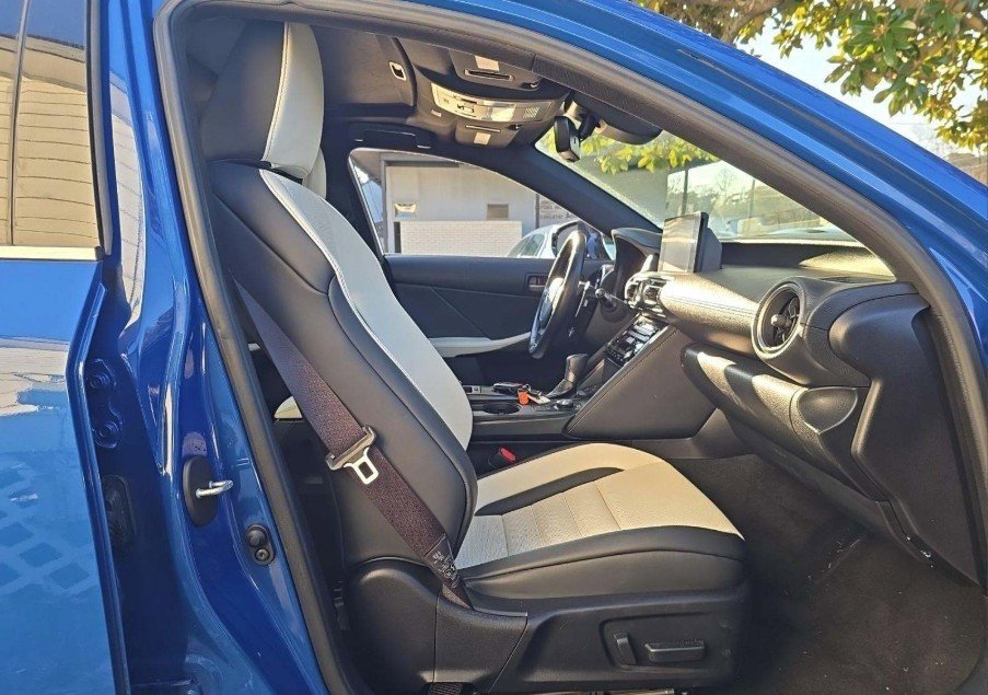 Used 2021 Lexus IS 350 F Sport image 10