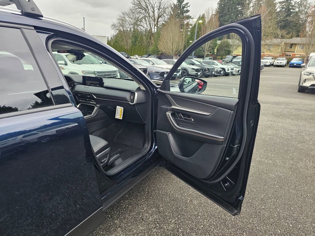 New 2026 MAZDA CX-90 Plug-In Hybrid w/ Preferred image 29