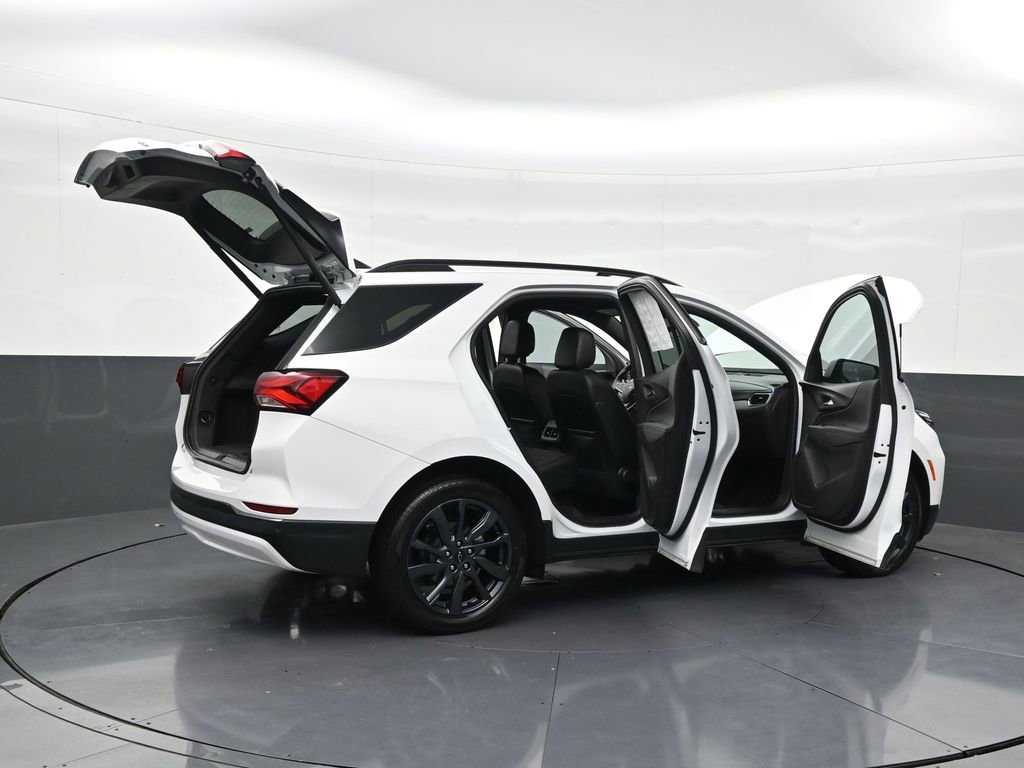 Used 2023 Chevrolet Equinox RS image 31