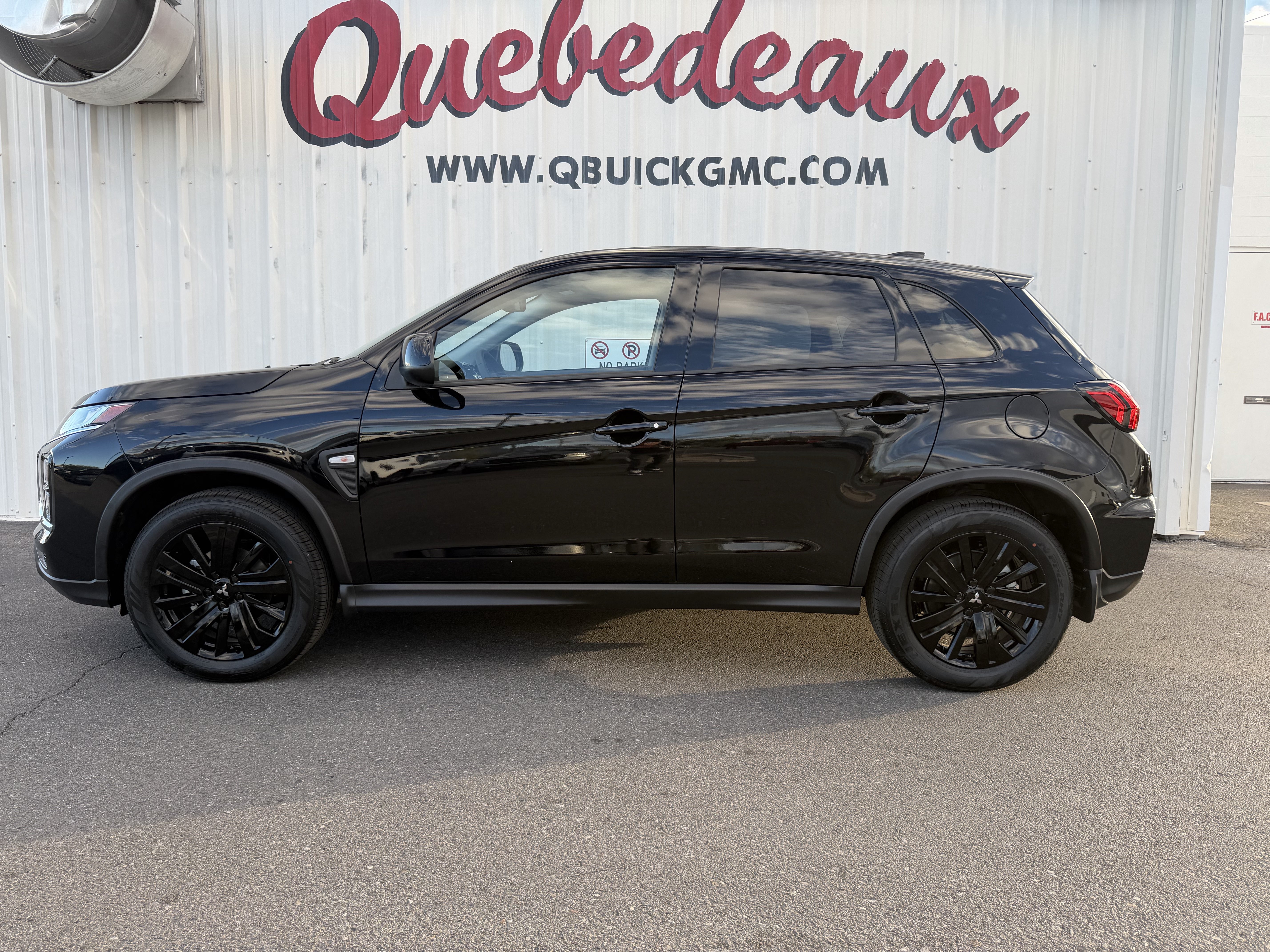 New 2027 Mitsubishi Outlander Sport LE FWD image 8
