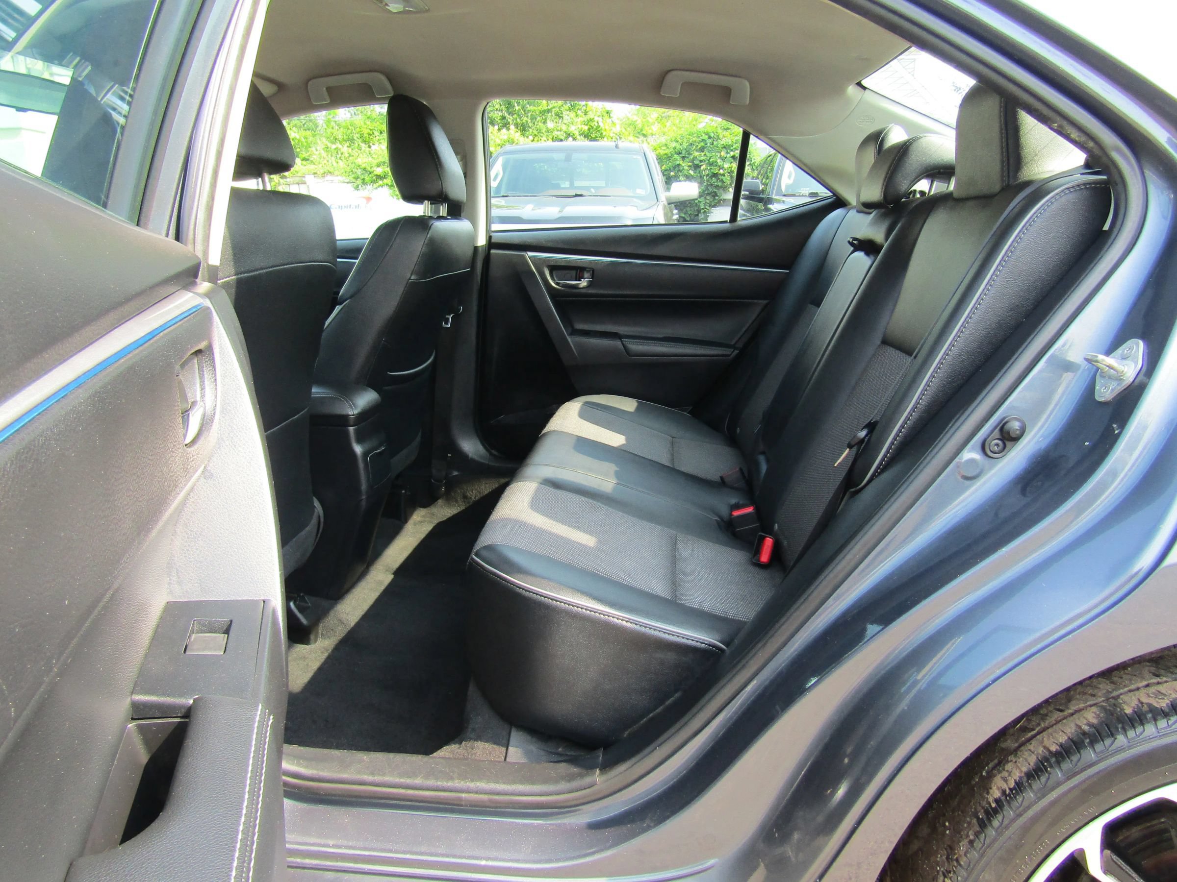 Used 2015 Toyota Corolla S FWD image 12