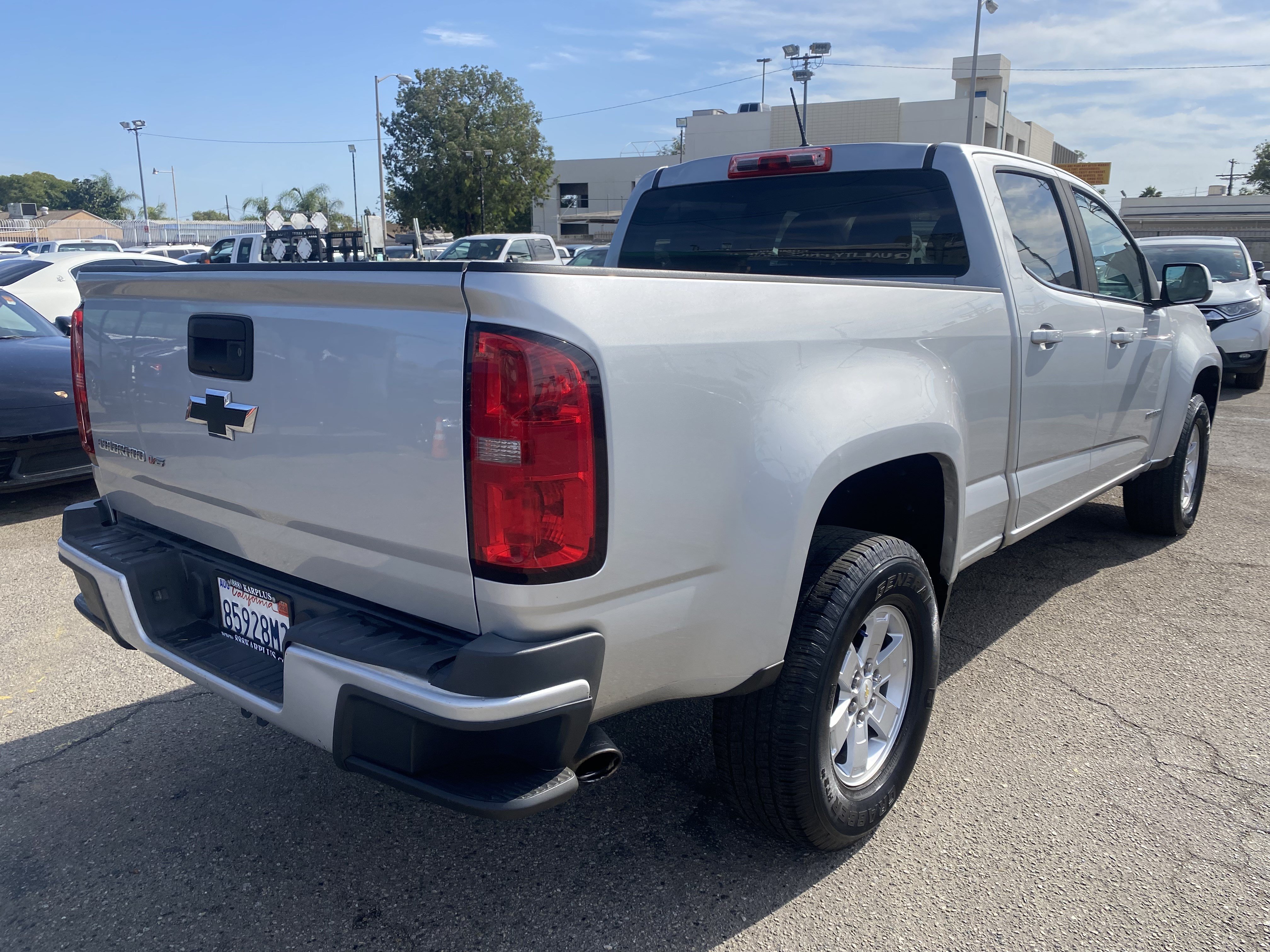 Used 2018 Chevrolet Colorado W/T w/ WT Convenience Package RWD image 9