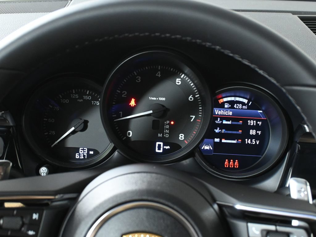 New 2026 Porsche Macan AWD/4WD image 19