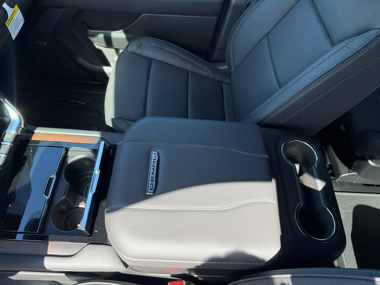 New 2026 GMC Yukon XL Denali w/ Sun & Power Step Package image 14