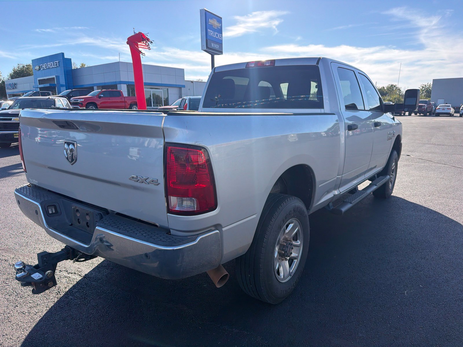 Used 2018 RAM 2500 Tradesman w/ Chrome Appearance Group AWD/4WD image 4