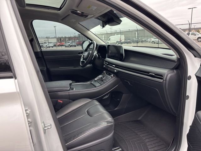 Used 2023 Hyundai Palisade Limited w/ Cargo Package image 8