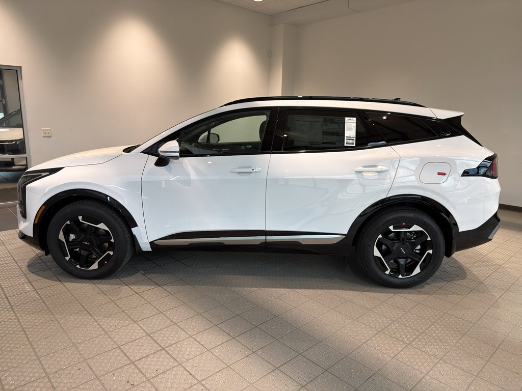 Certified 2026 Kia Sportage SX FWD image 2
