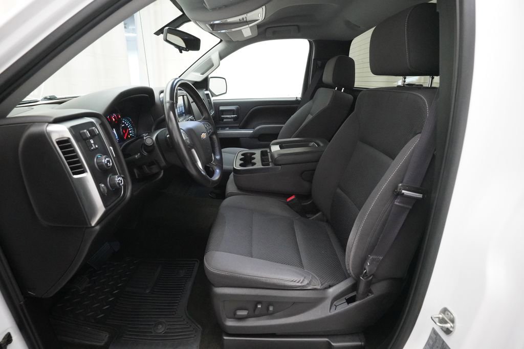 Used 2017 Chevrolet Silverado 1500 LT w/ LT Convenience Package image 7