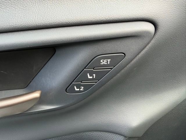 Used 2025 Toyota Crown Signia image 16