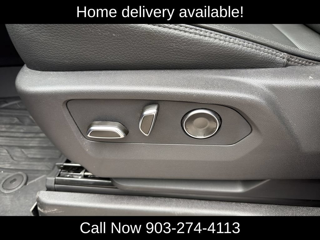 Used 2026 GMC Yukon XL Denali w/ Denali Reserve Package AWD/4WD image 12