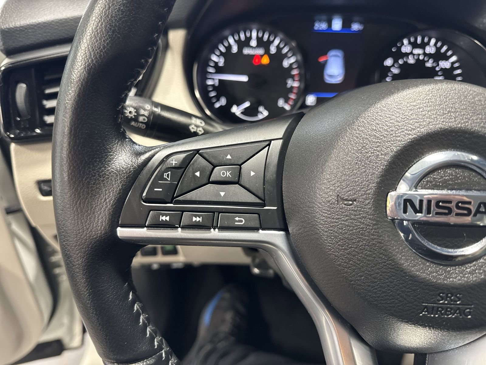 Certified 2022 Nissan Rogue Sport SL AWD/4WD image 19
