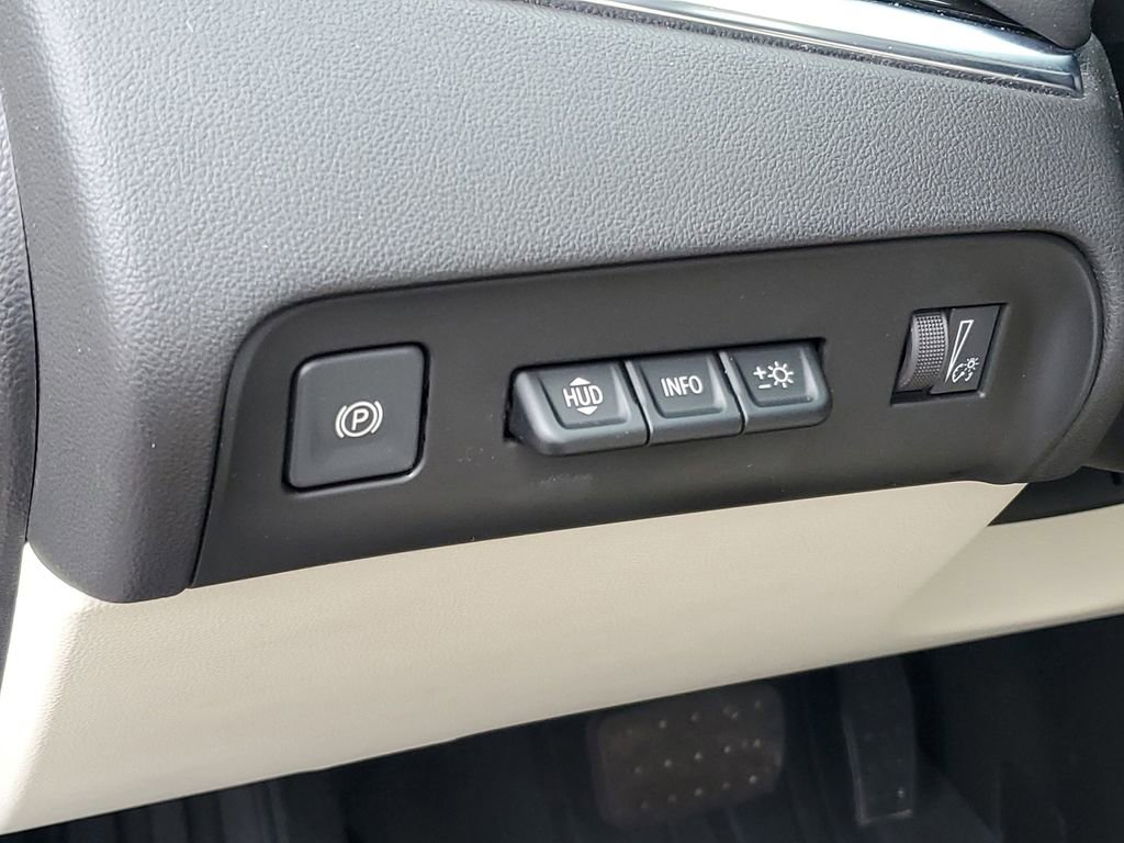 Used 2023 Buick Enclave Avenir w/ Avenir Technology Package AWD/4WD image 11