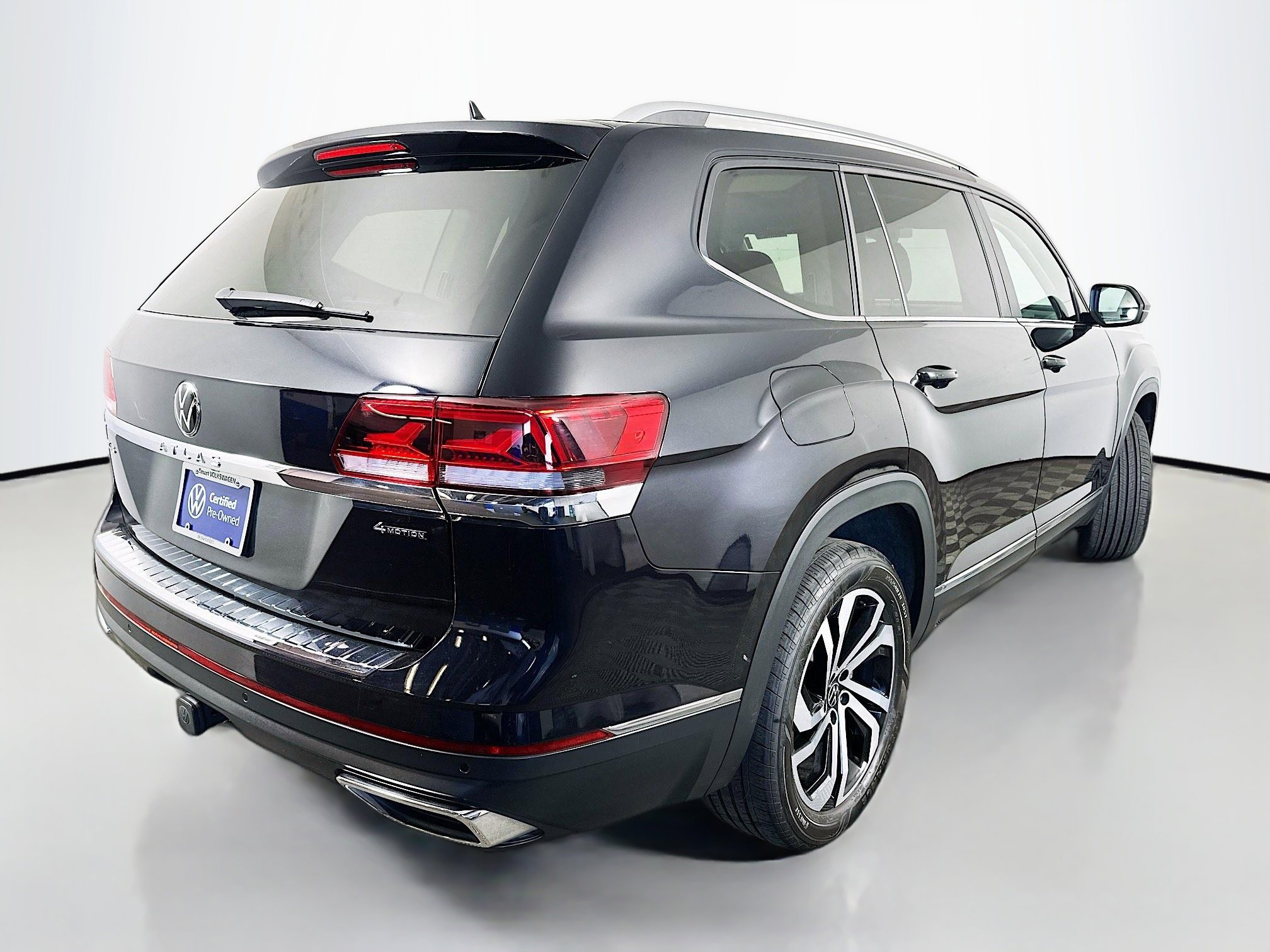 Certified 2023 Volkswagen Atlas SEL AWD/4WD image 10