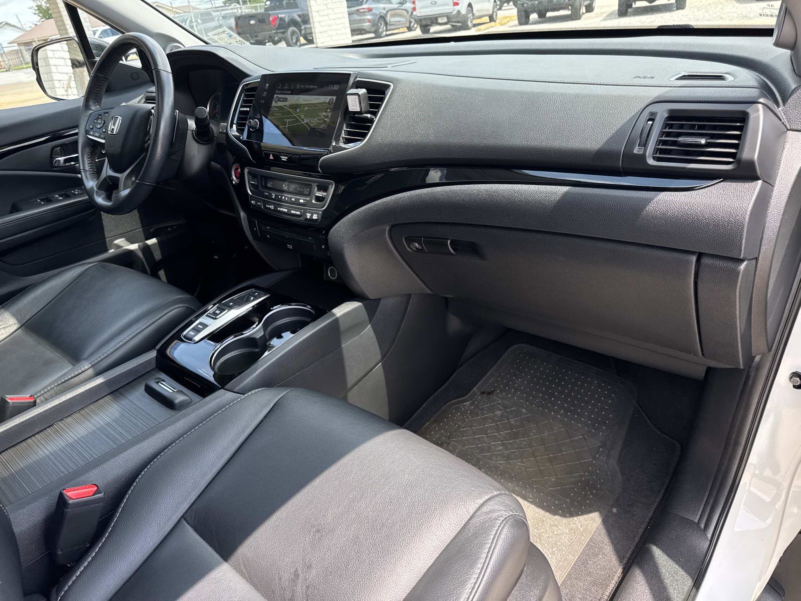 Used 2020 Honda Pilot Touring image 13
