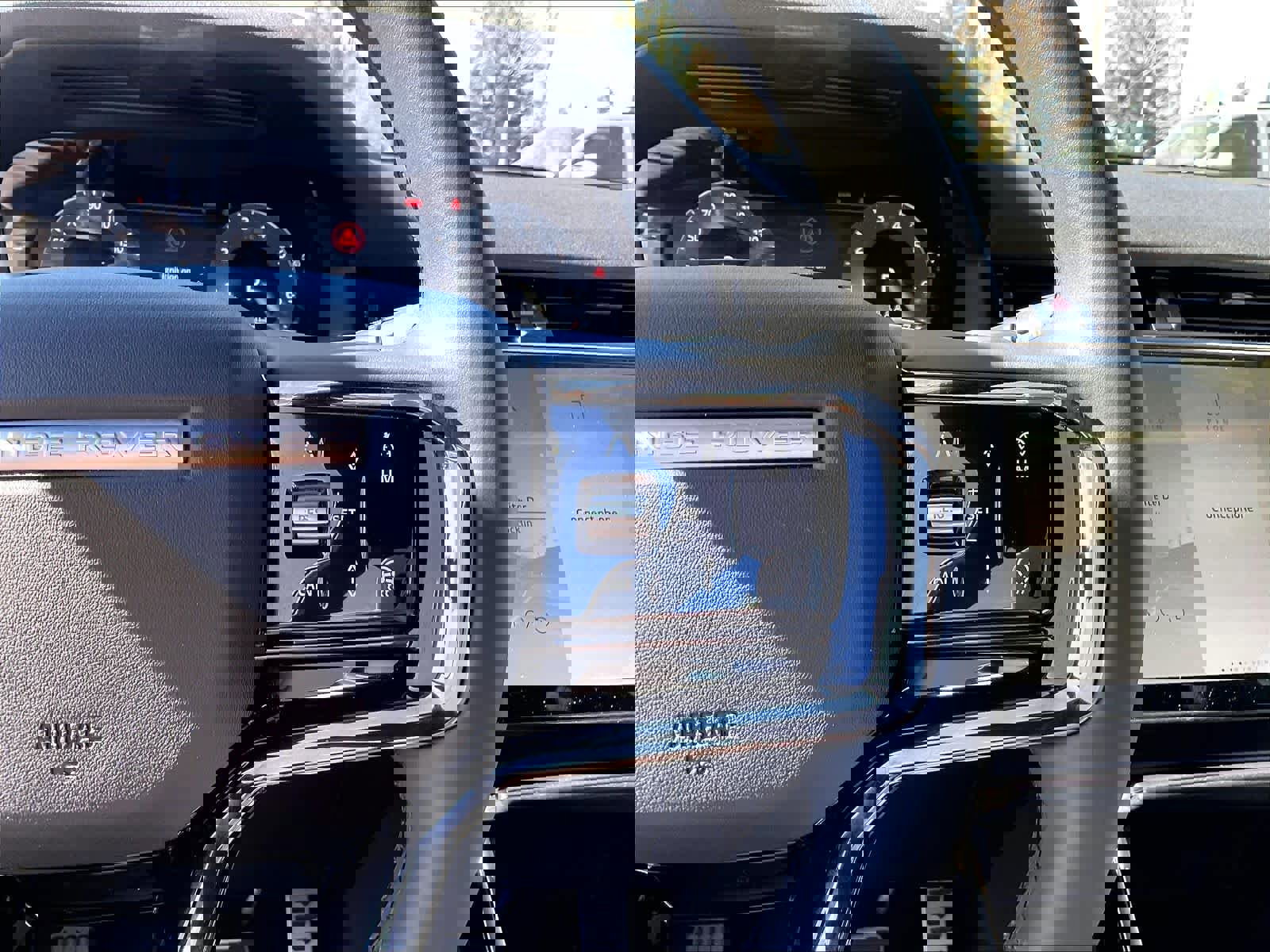 Used 2026 Land Rover Range Rover Evoque Dynamic SE image 20