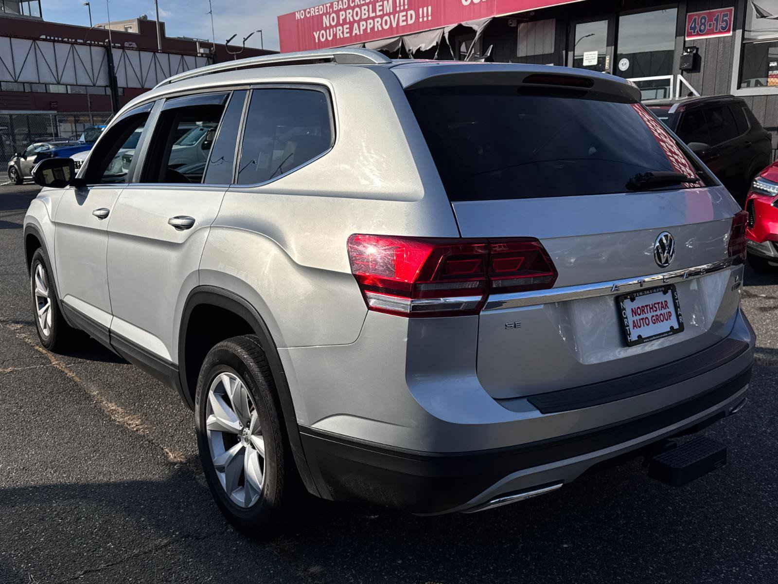 Used 2019 Volkswagen Atlas SE w/ Towing Package image 6