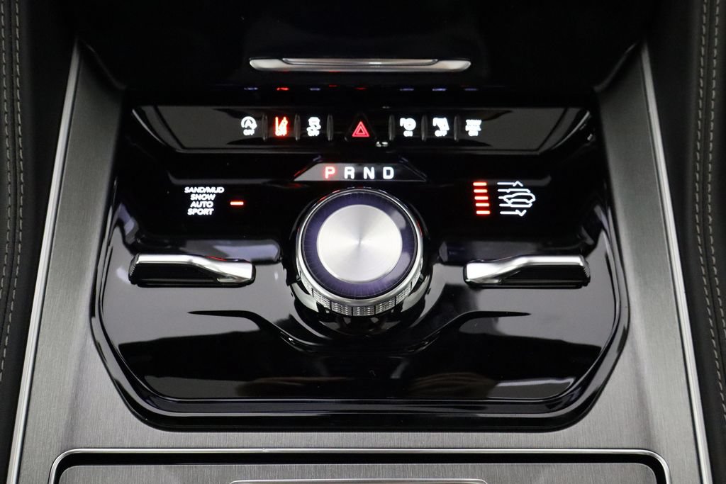 New 2026 Jeep Grand Wagoneer L Limited AWD/4WD image 34