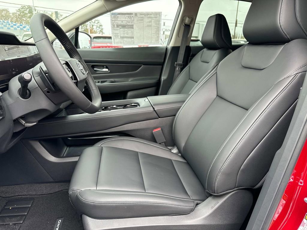 New 2025 Nissan Murano SV image 8