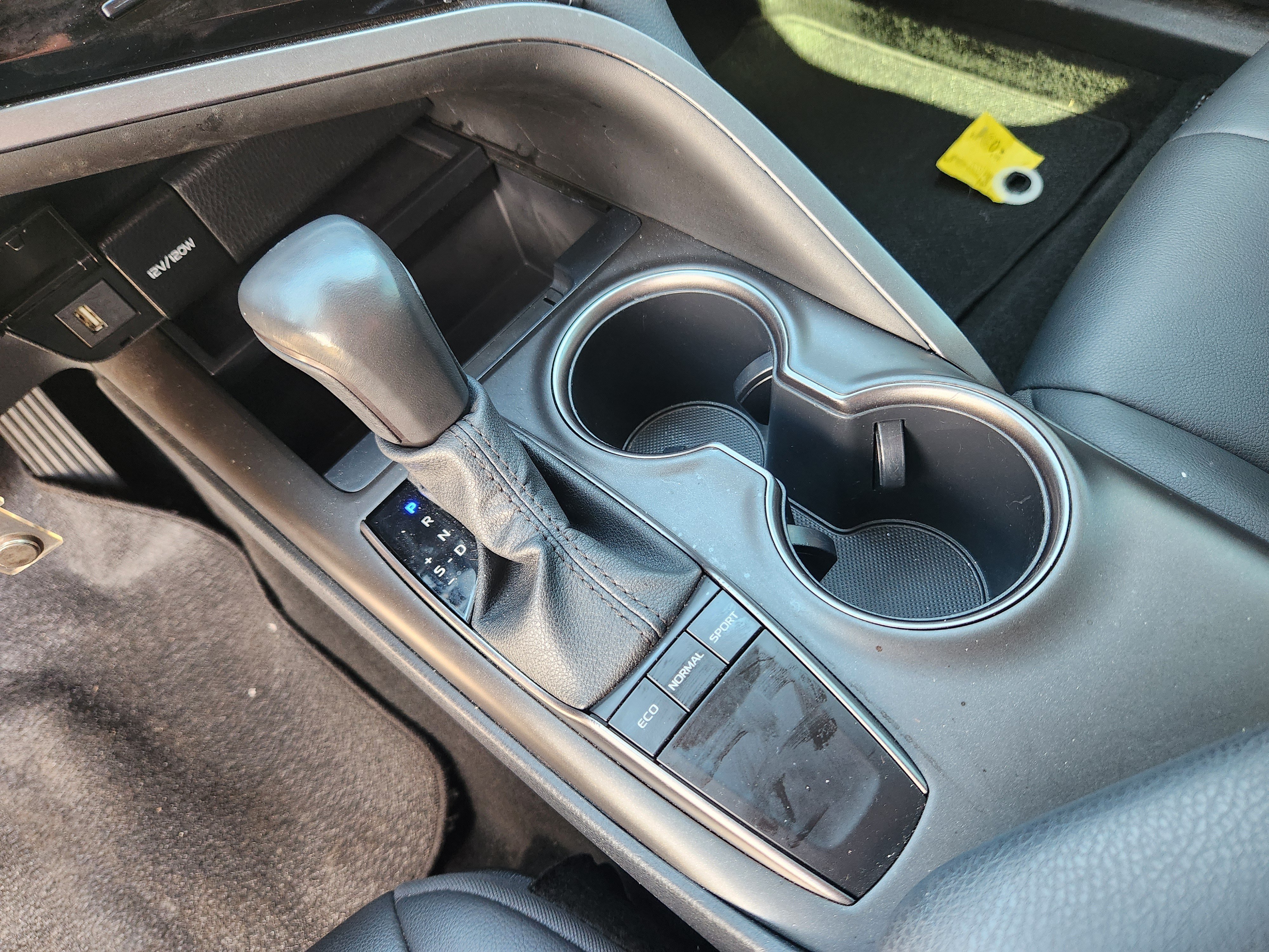 Used 2023 Toyota Camry SE FWD image 15