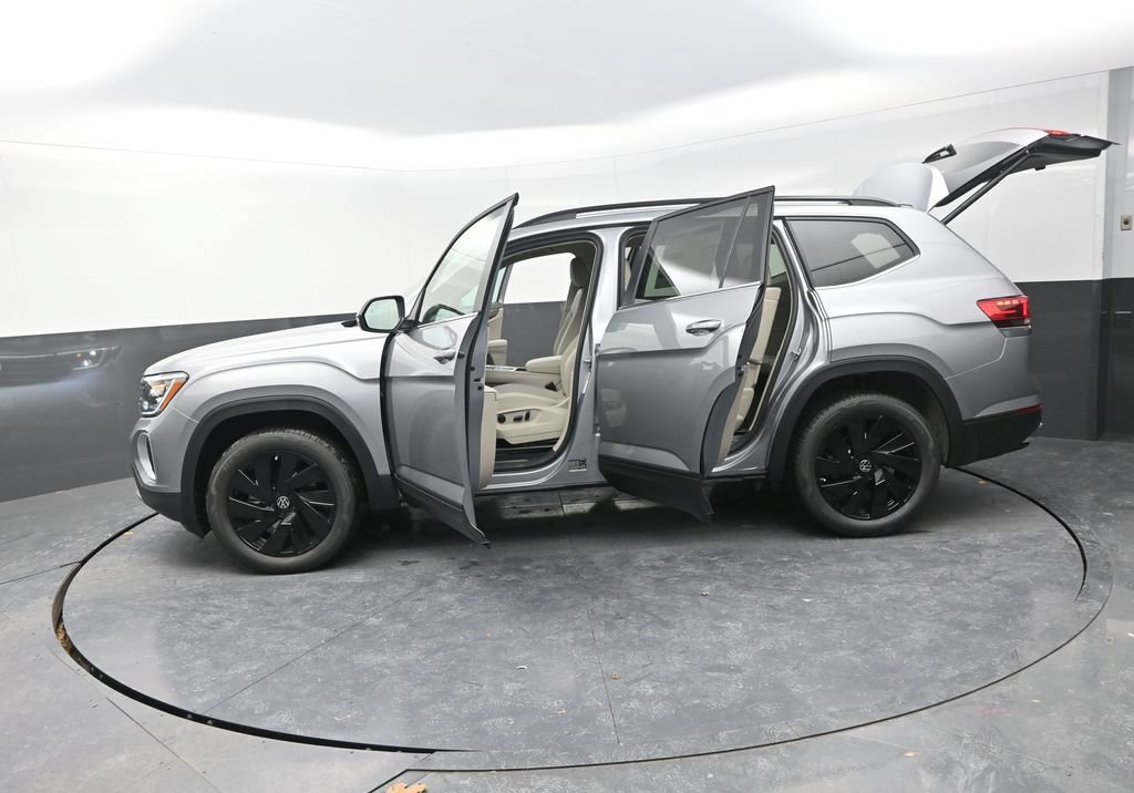 New 2026 Volkswagen Atlas SE AWD/4WD image 32