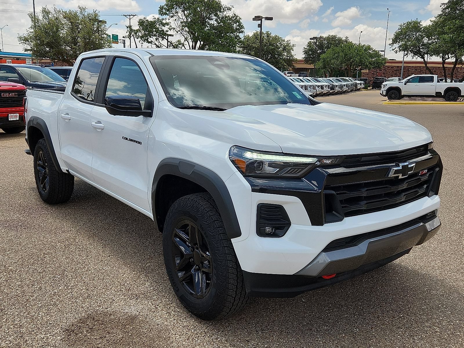 Used 2024 Chevrolet Colorado Z71 w/ Z71 Convenience Package 2 AWD/4WD image 6