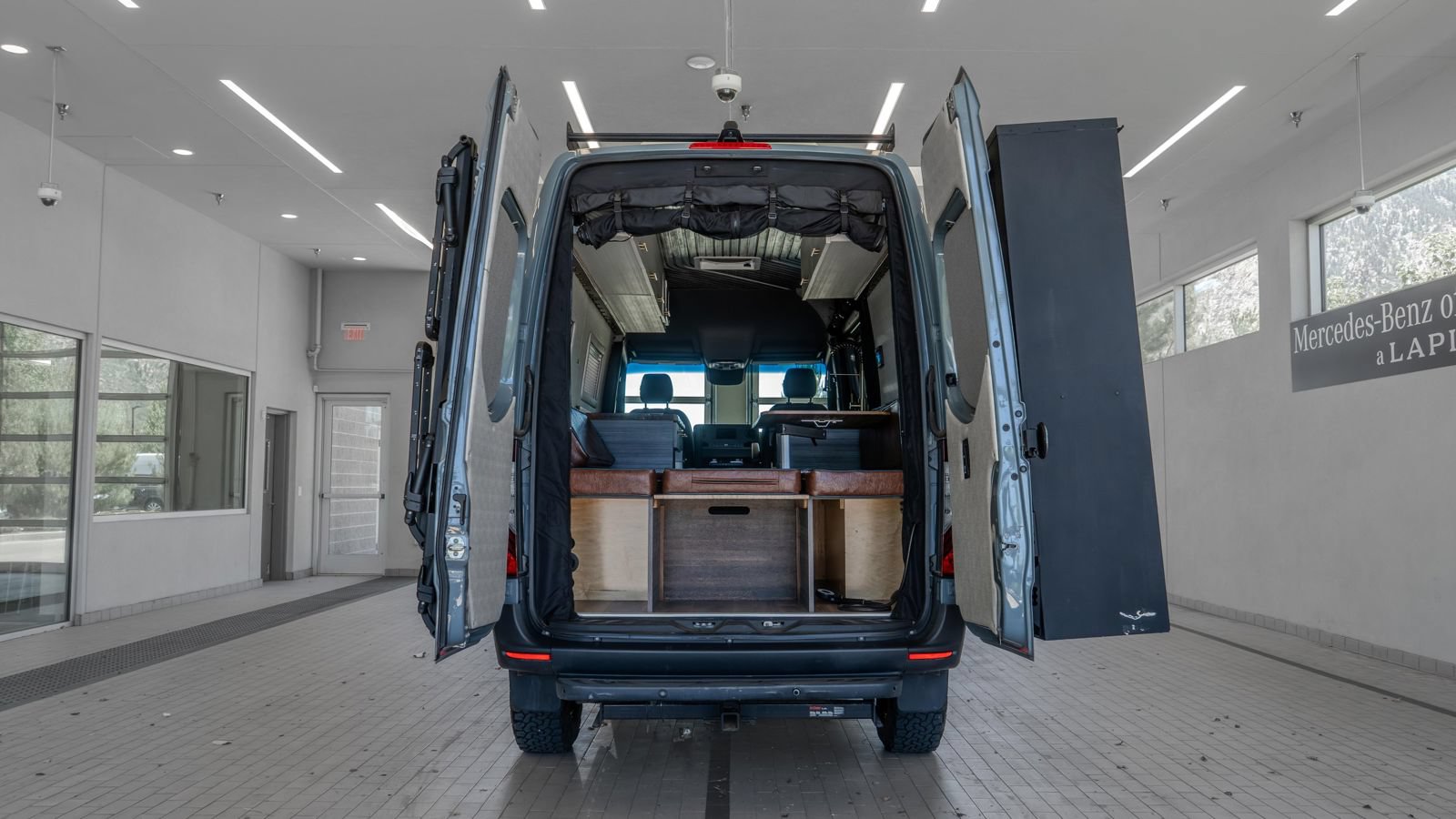 Used 2023 Mercedes-Benz Sprinter 2500 image 16