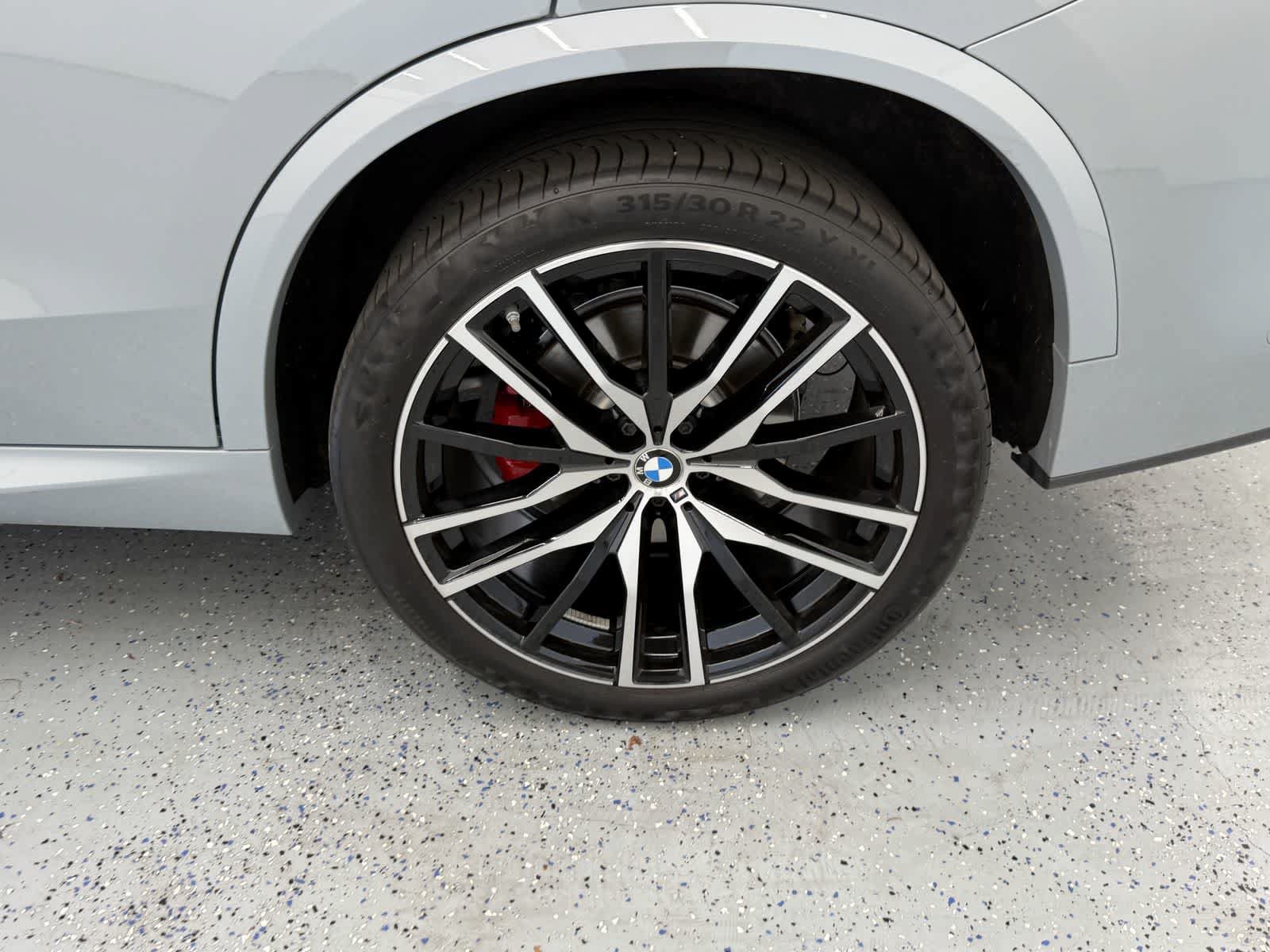Used 2024 BMW X5 xDrive40i w/ M Sport Package AWD/4WD image 23
