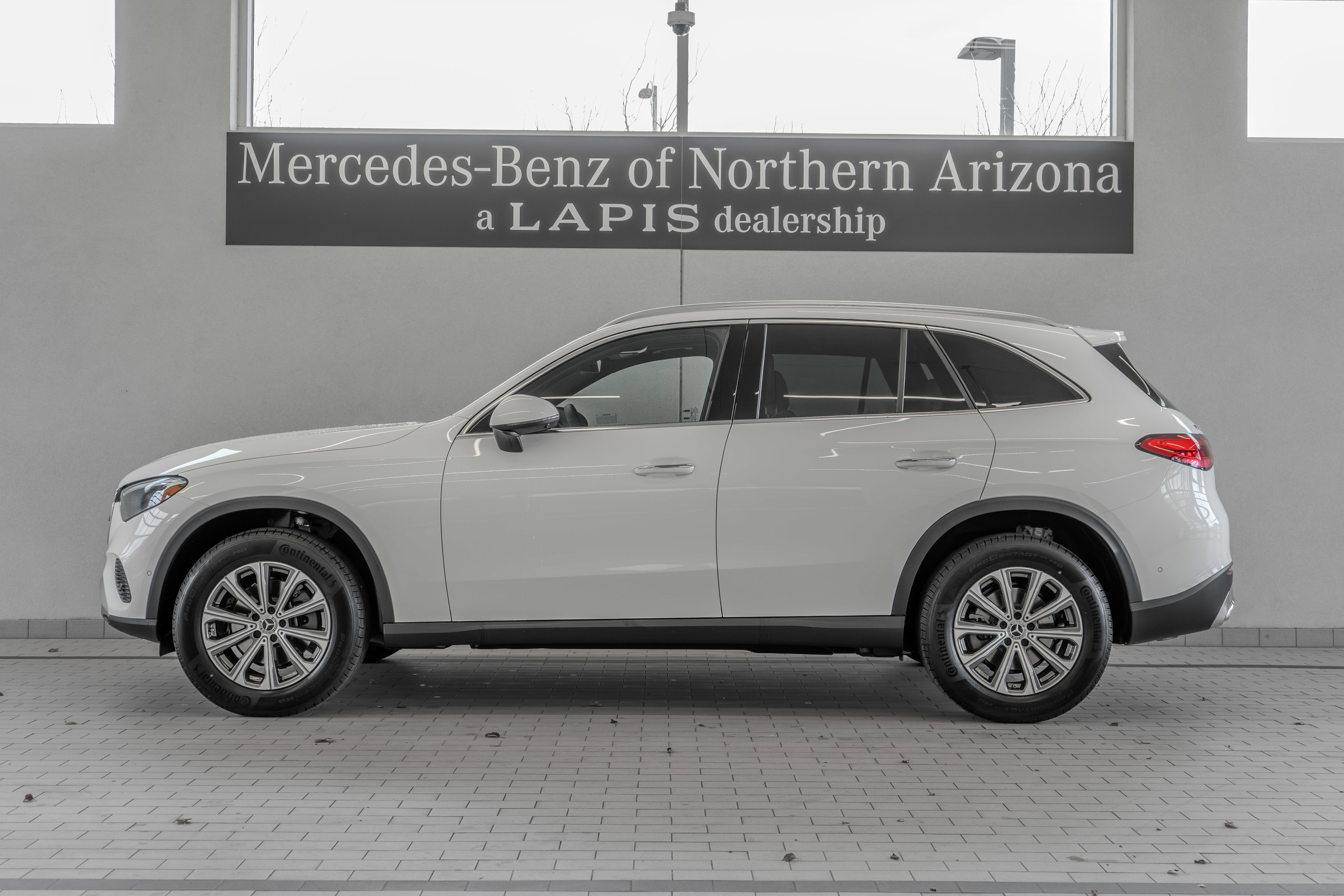 New 2026 Mercedes-Benz GLC 300 4MATIC image 2