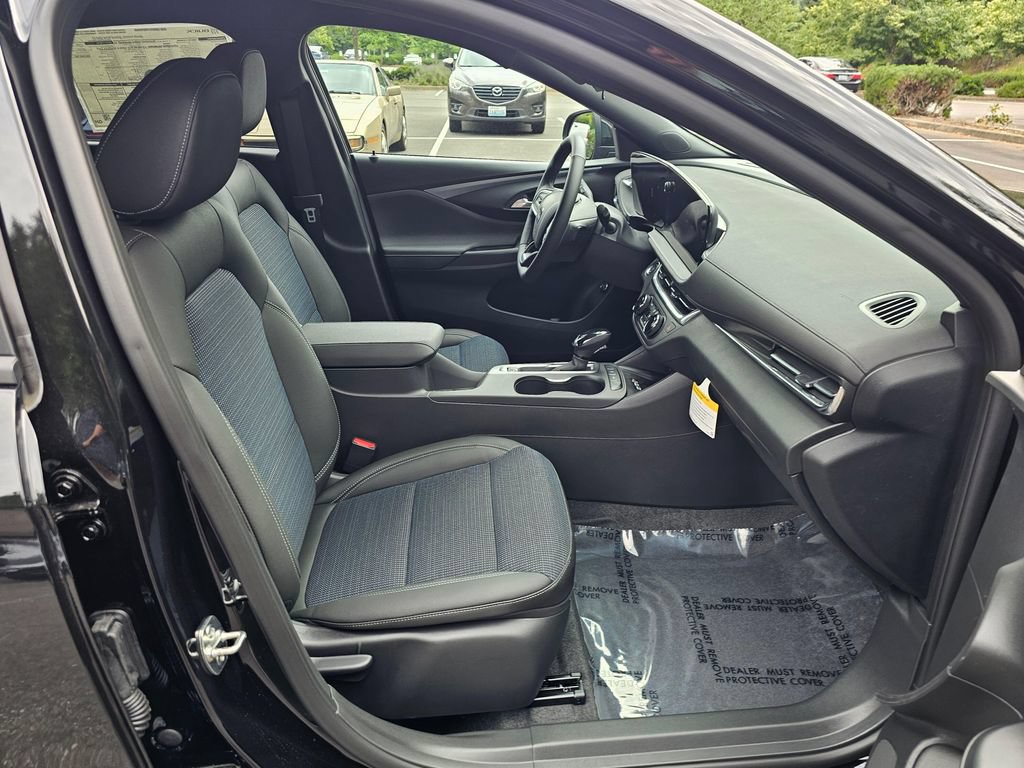 New 2026 Buick Envista Sport Touring w/ Convenience I Package FWD image 11