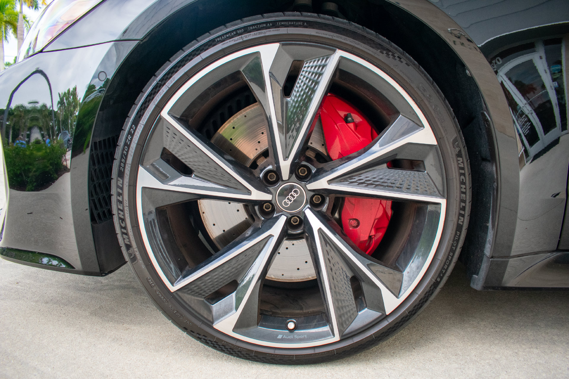 Used 2021 Audi RS 7 Sportback w/ Carbon Optic Package AWD/4WD image 15