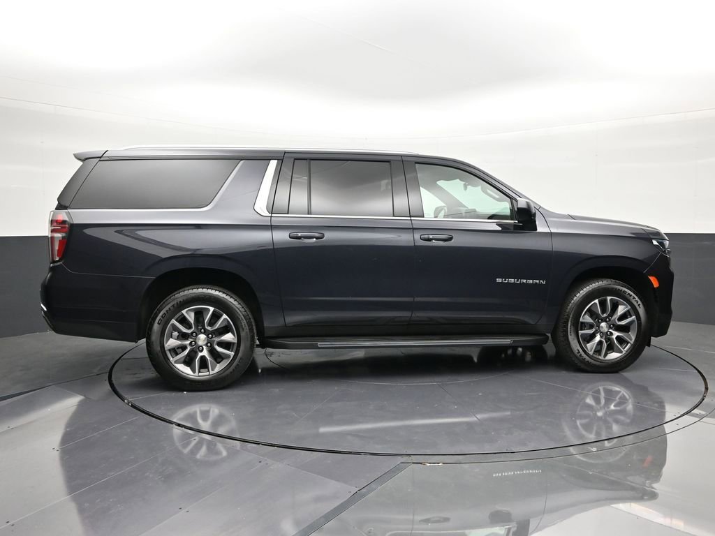 Used 2023 Chevrolet Suburban LS image 6