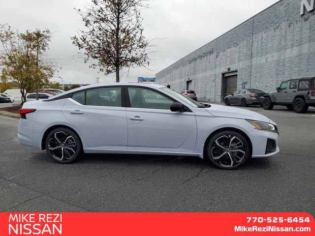 New 2025 Nissan Altima 2.5 SR w/ SR Premium Package image 2