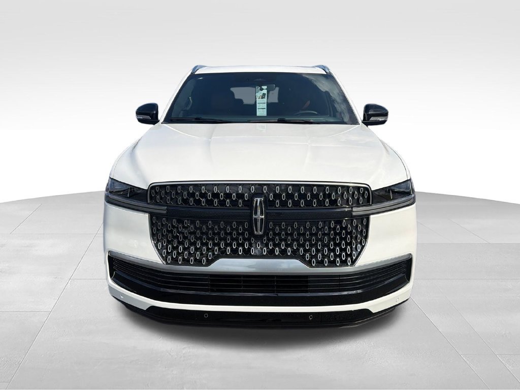 New 2027 Lincoln Navigator Reserve AWD/4WD image 8