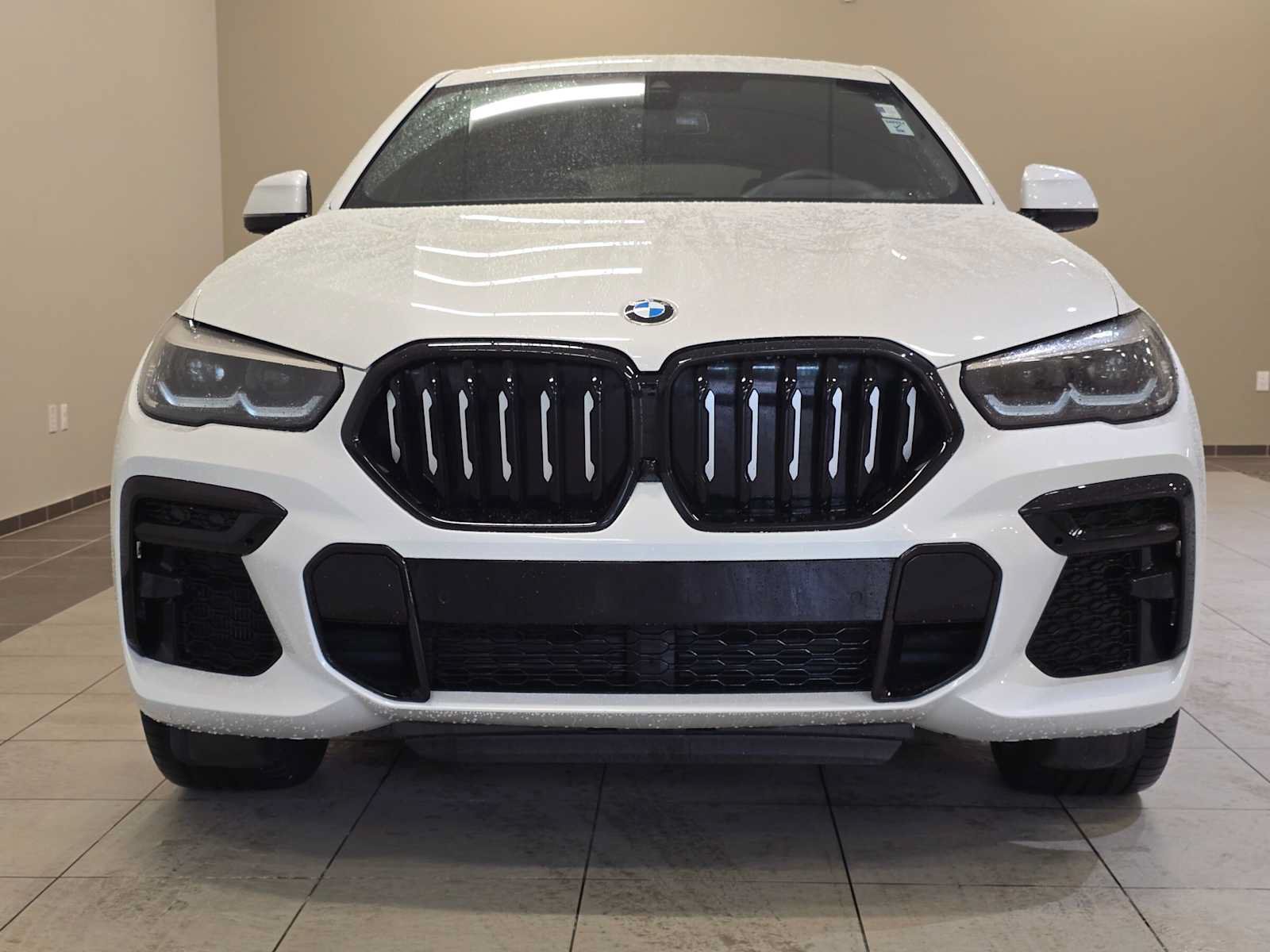 Used 2023 BMW X6 xDrive40i w/ M Sport Package AWD/4WD image 6