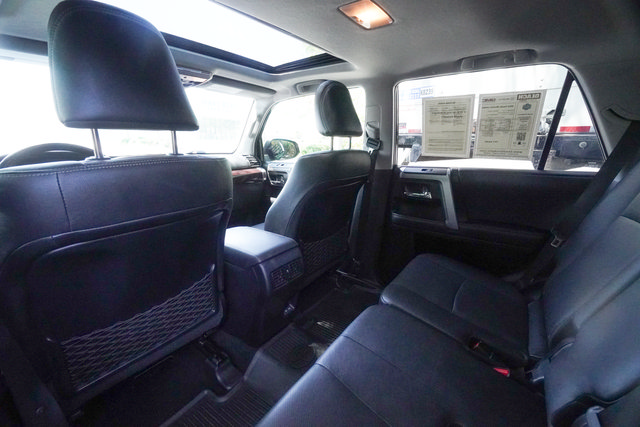 Used 2023 Toyota 4Runner Limited AWD/4WD image 23