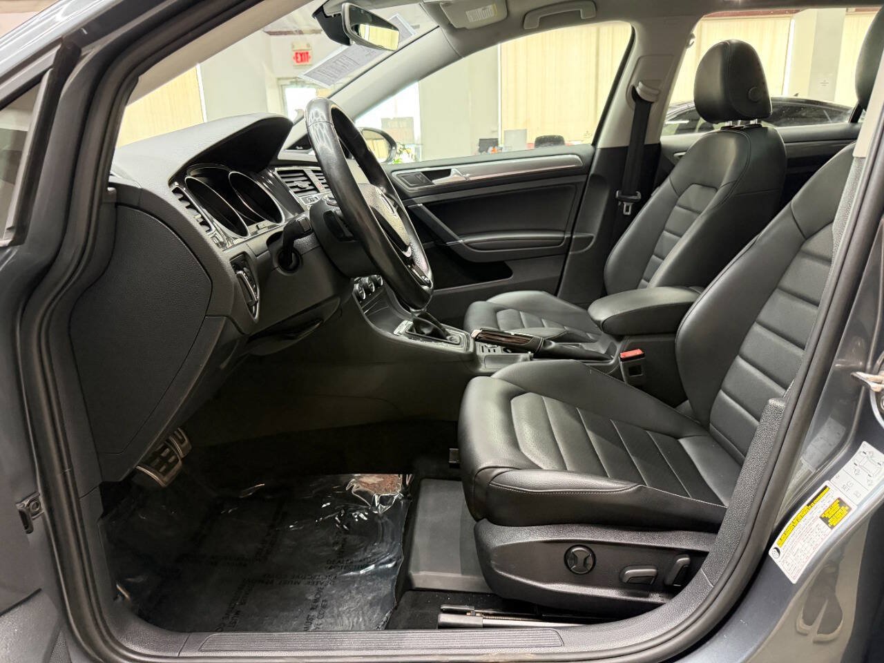 Used 2018 Volkswagen Golf Alltrack AWD/4WD image 11
