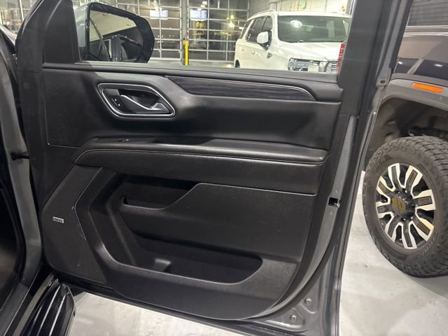 Used 2021 GMC Yukon SLT w/ SLT Premium Package image 38