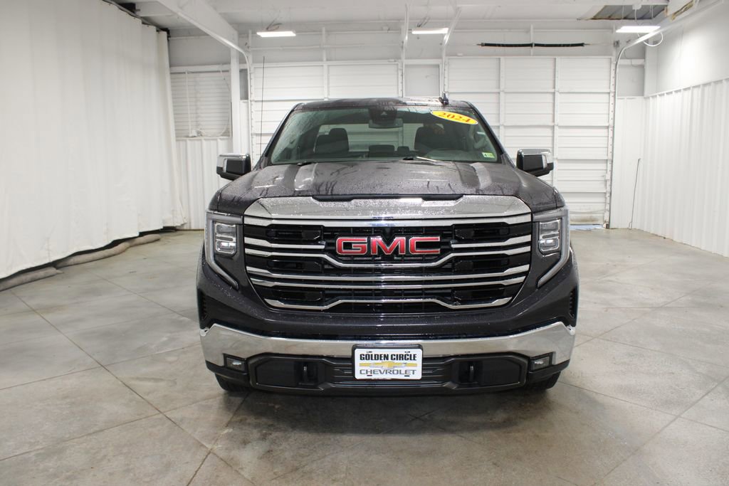 Used 2024 GMC Sierra 1500 SLT image 3