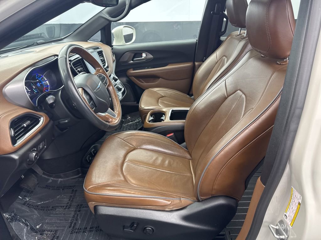 Used 2020 Chrysler Pacifica Limited w/ Advanced Safetytec Group image 12