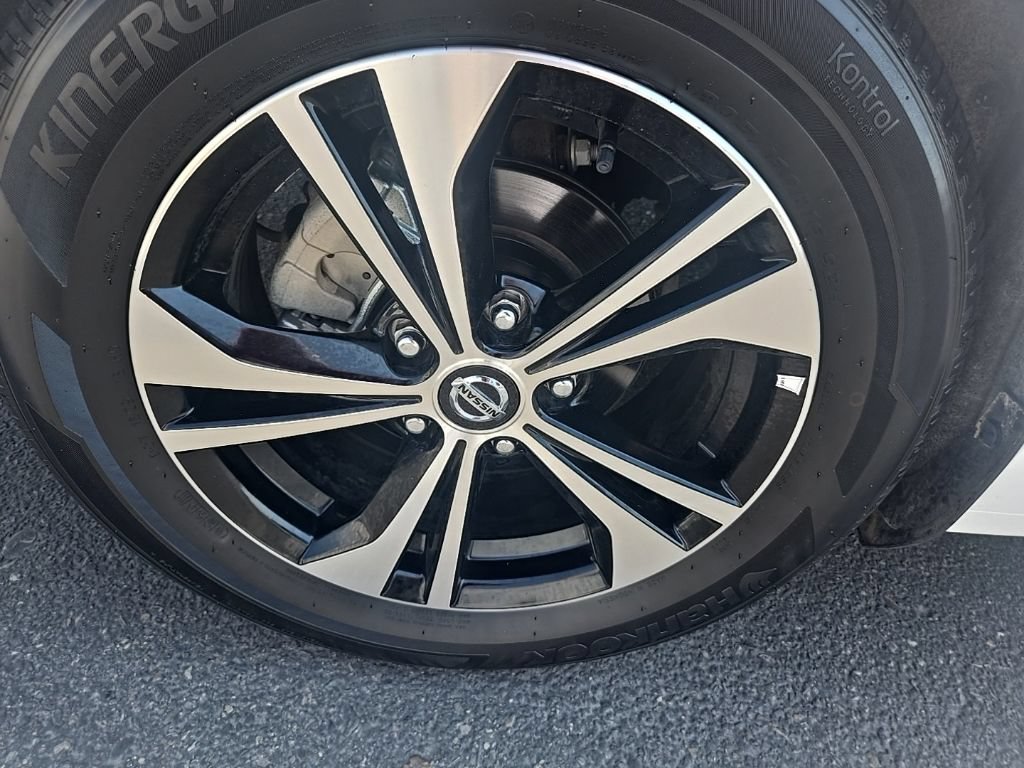 Used 2022 Nissan Sentra SV FWD image 37