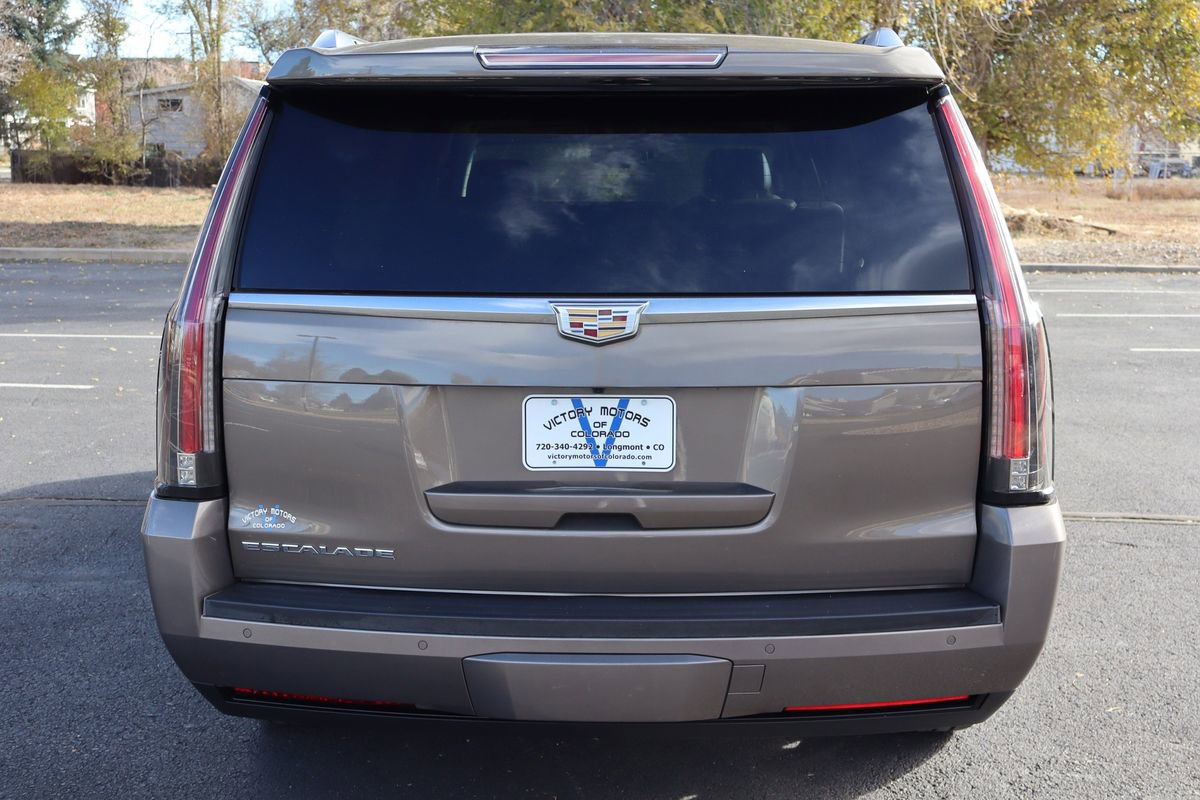 Used 2016 Cadillac Escalade ESV Premium image 6