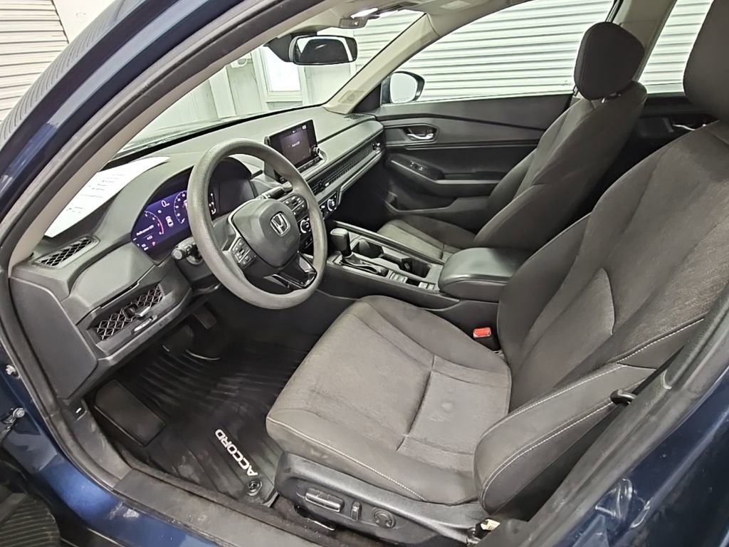 Used 2023 Honda Accord EX image 11