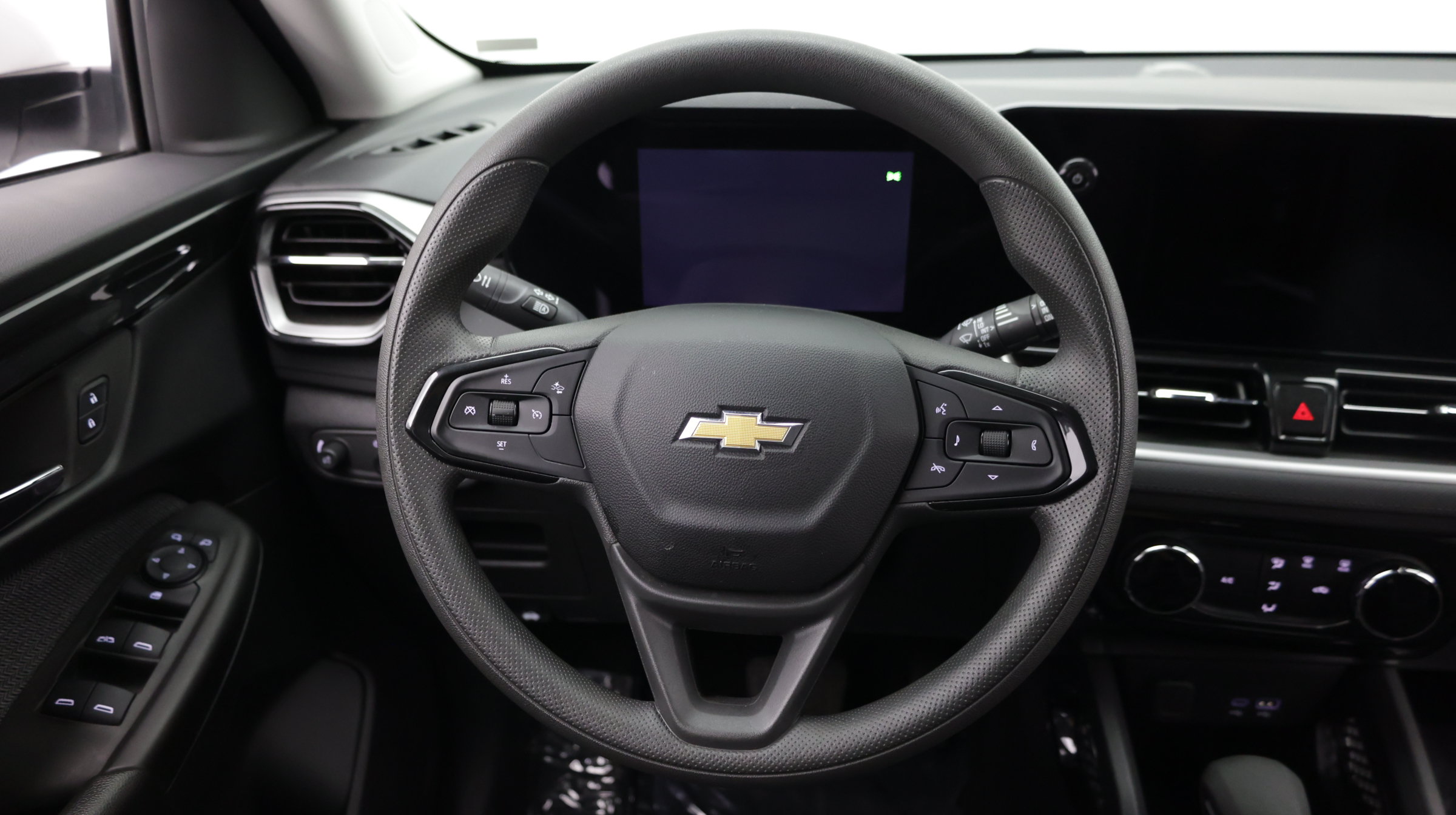 Used 2026 Chevrolet TrailBlazer LT AWD/4WD image 26