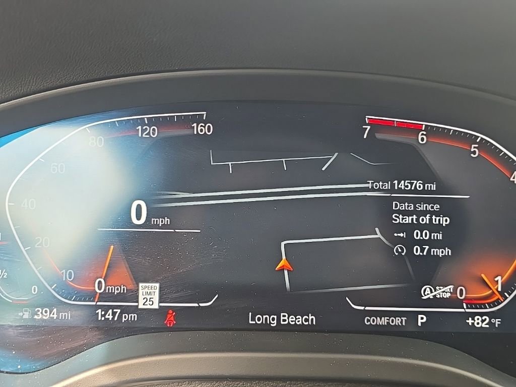 Used 2025 BMW X4 xDrive30i image 6